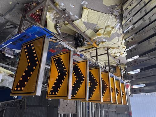 鞍山太阳能交通标牌的核心部件是电池,电池多久